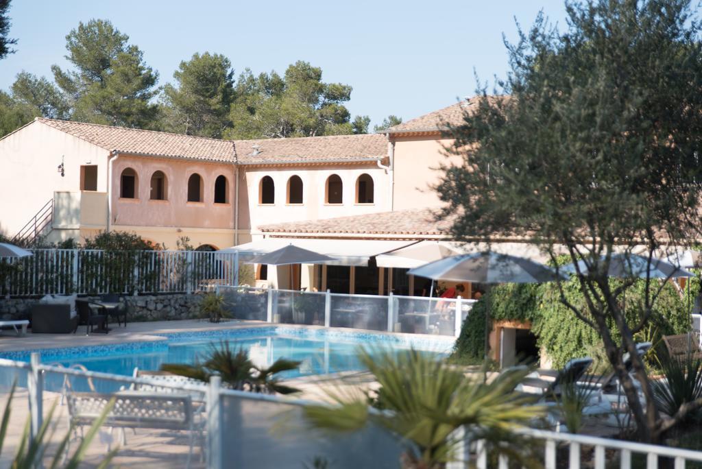 Logis Hostellerie De L'Abbaye Le Thoronet Ngoại thất bức ảnh